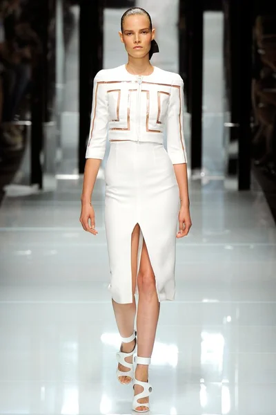 Look 2